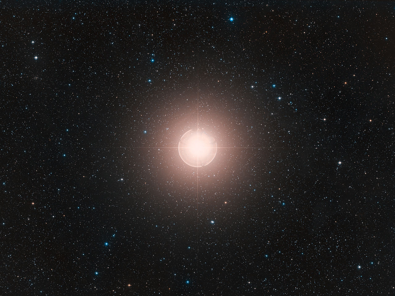 Dying Star Betelgeuse Keeps Its Cool ... and Astronomers Are Puzzled